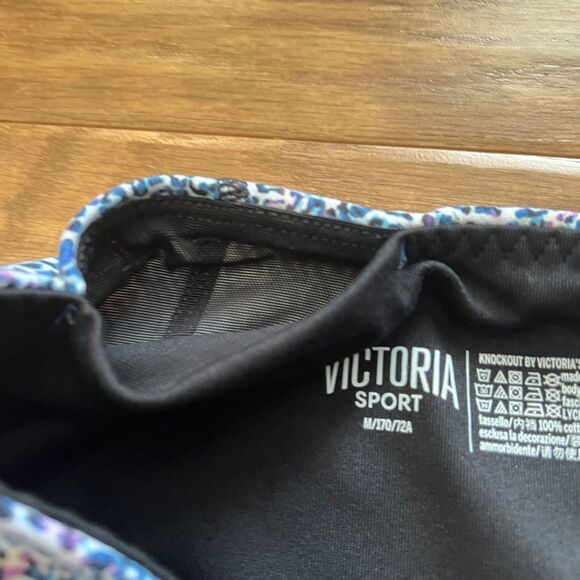 Victoria Sport Knockout Victoria's Secret Crop M Leopard Print Legging Capri - Picture 4 of 8